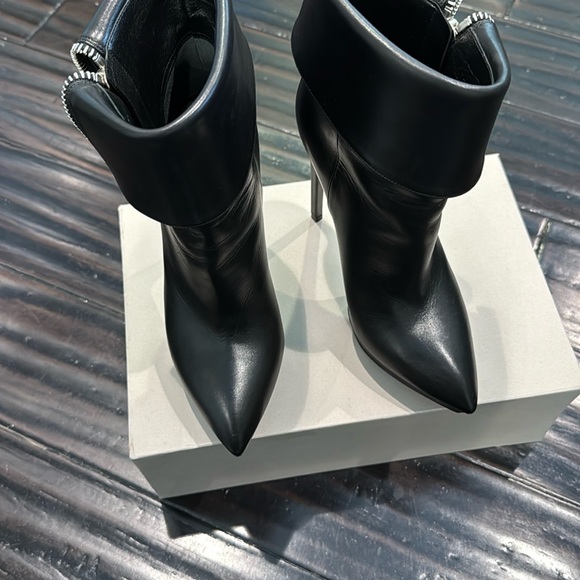 Saint Laurent Janis 105 Ankle Boots - Picture 9 of 15